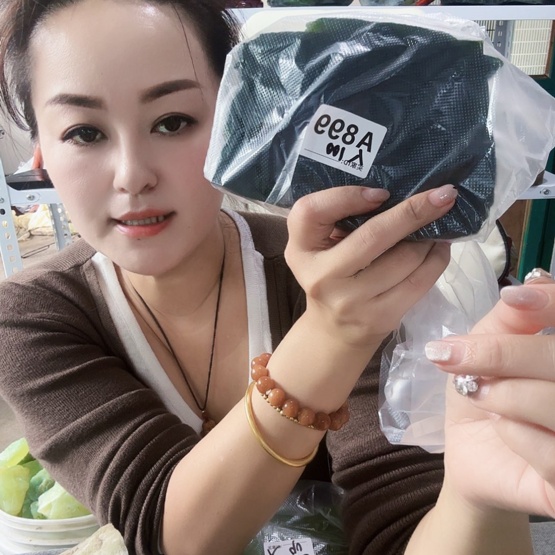 玉天然岫玉手工雕刻