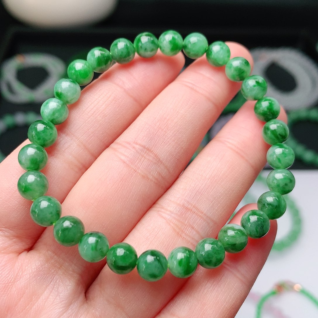 翡翠手链未镶嵌翡翠