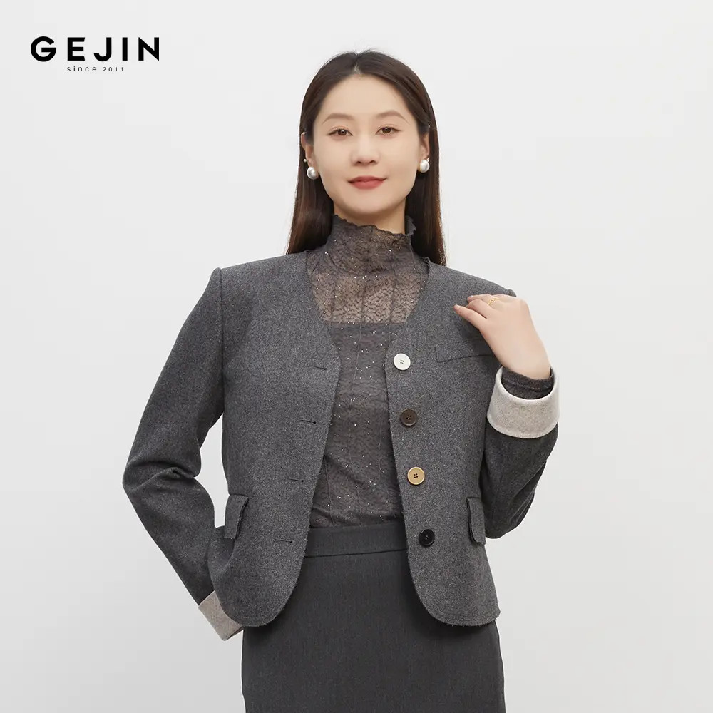 GEJIN/歌锦秋冬新款格雷系知性优雅复古时尚百搭外套93525903921