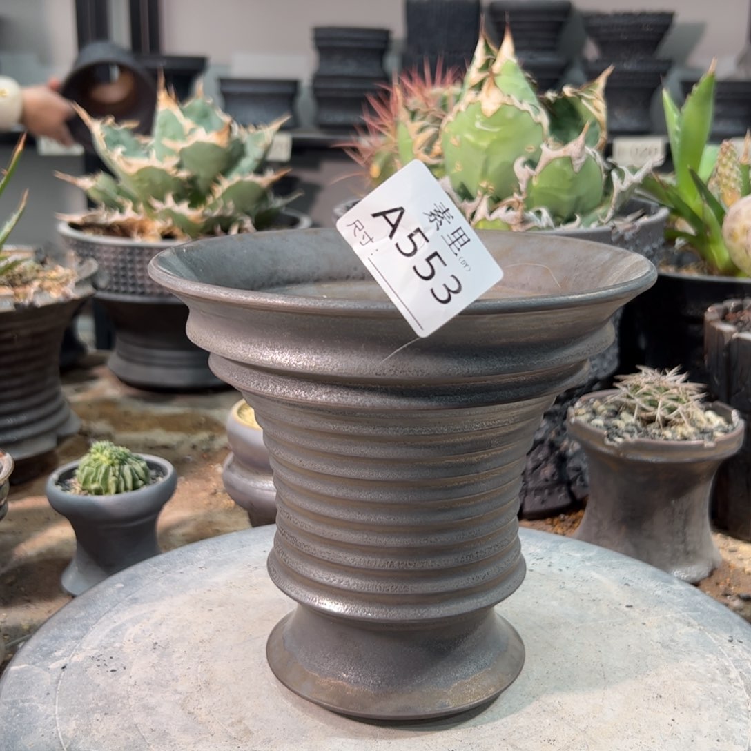 景德镇素里手工口16.5高15.5