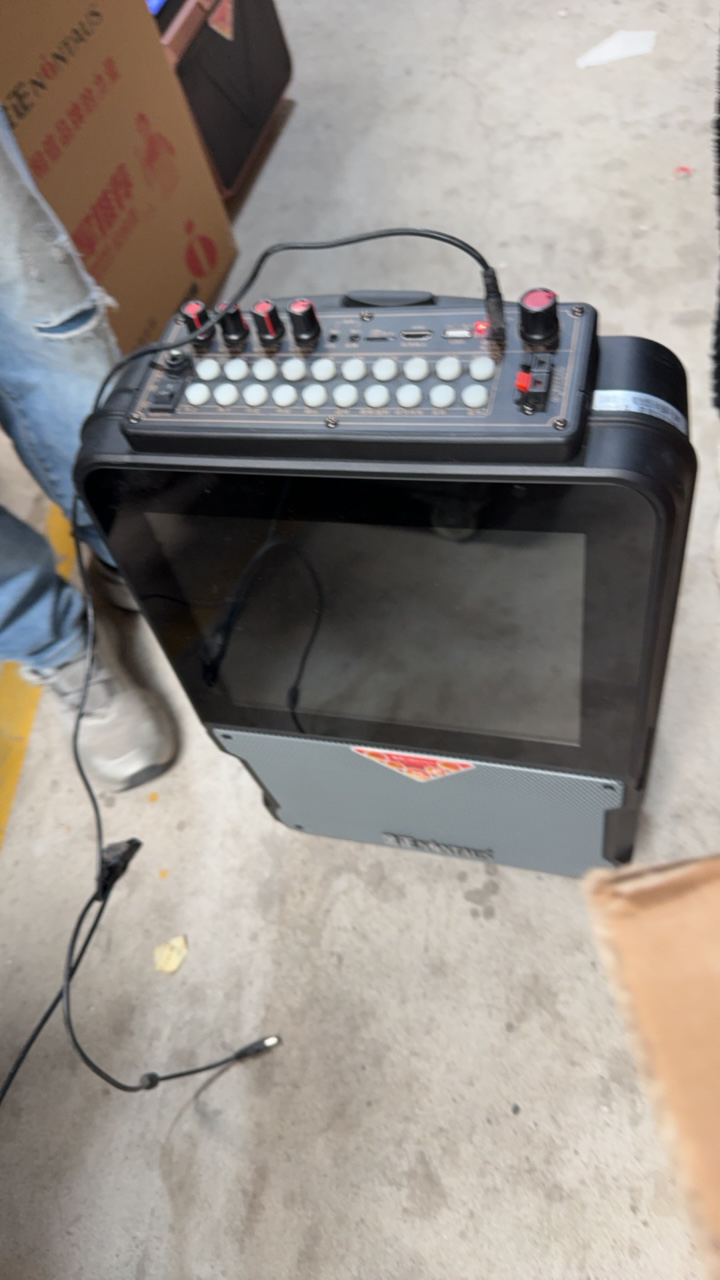 9新  坏的视频机进不去系统，没有售后质保，不包邮，双麦