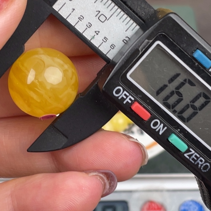 琥珀裸石未镶嵌微瑕1511