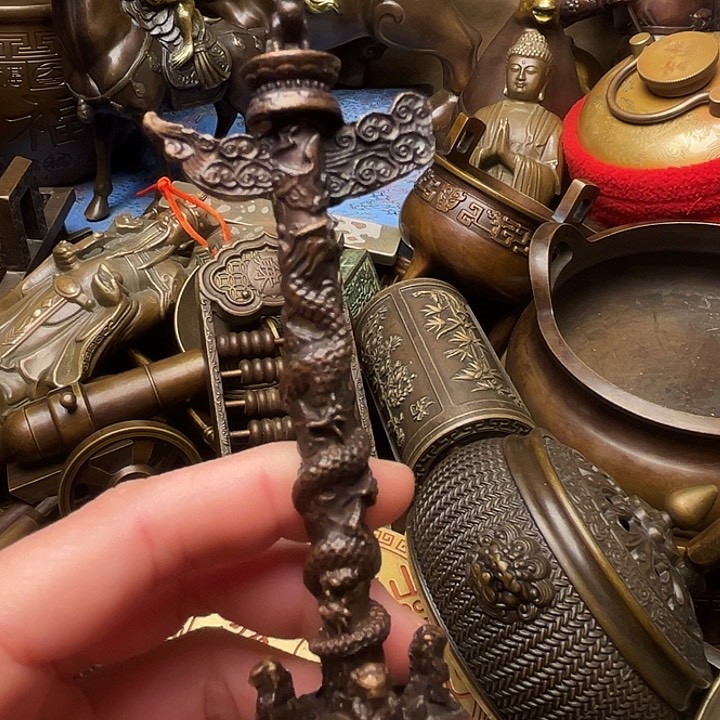 精美铜器批发档口