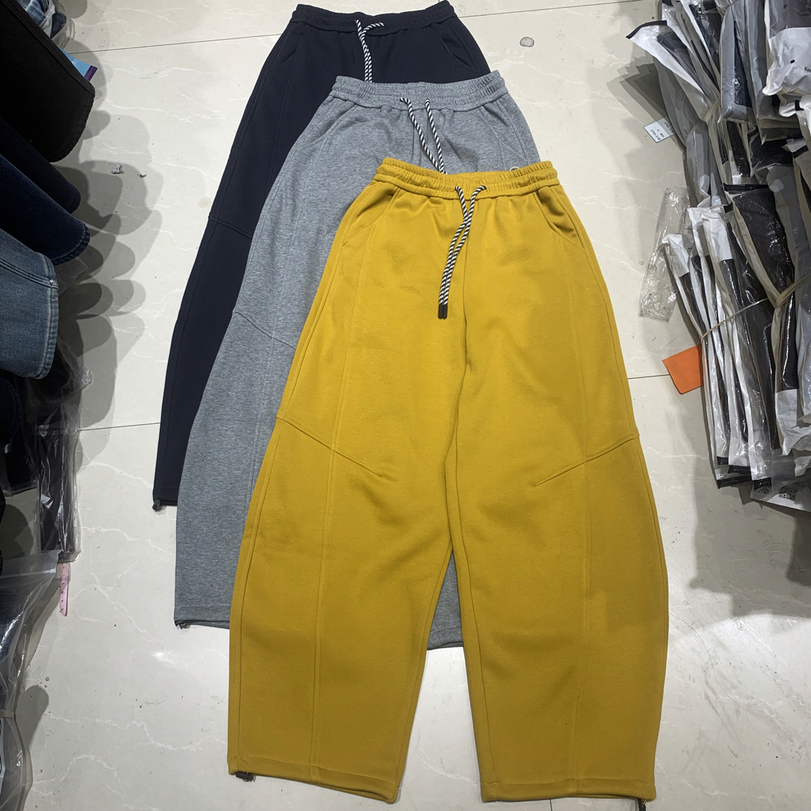 时尚百搭加绒休闲弯刀裤759