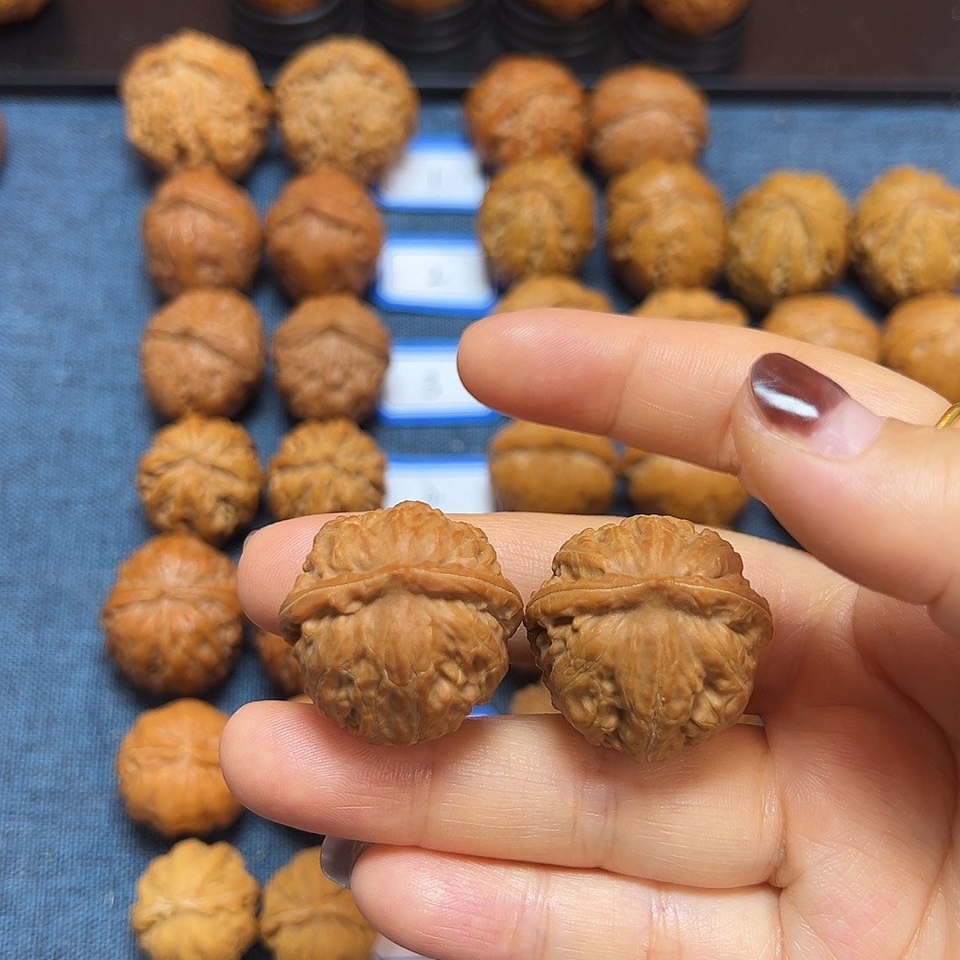 M***.吊坠文玩核桃苹果园