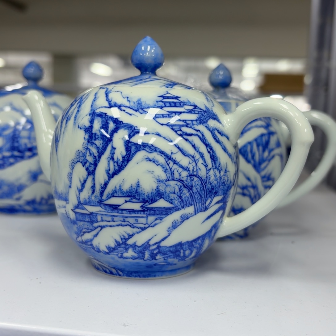 杯瓷言所老曹甄选好瓷发其中一把