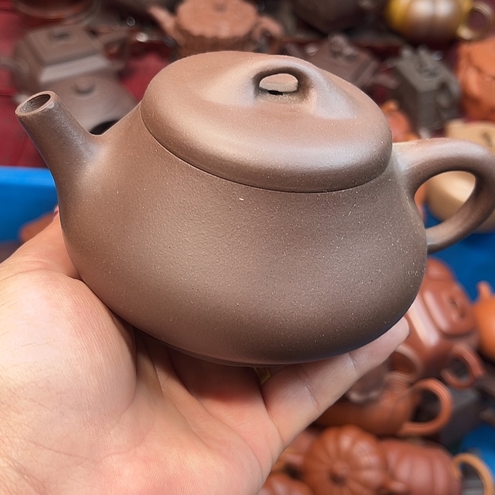 紫砂茶壶瑕疵……………………