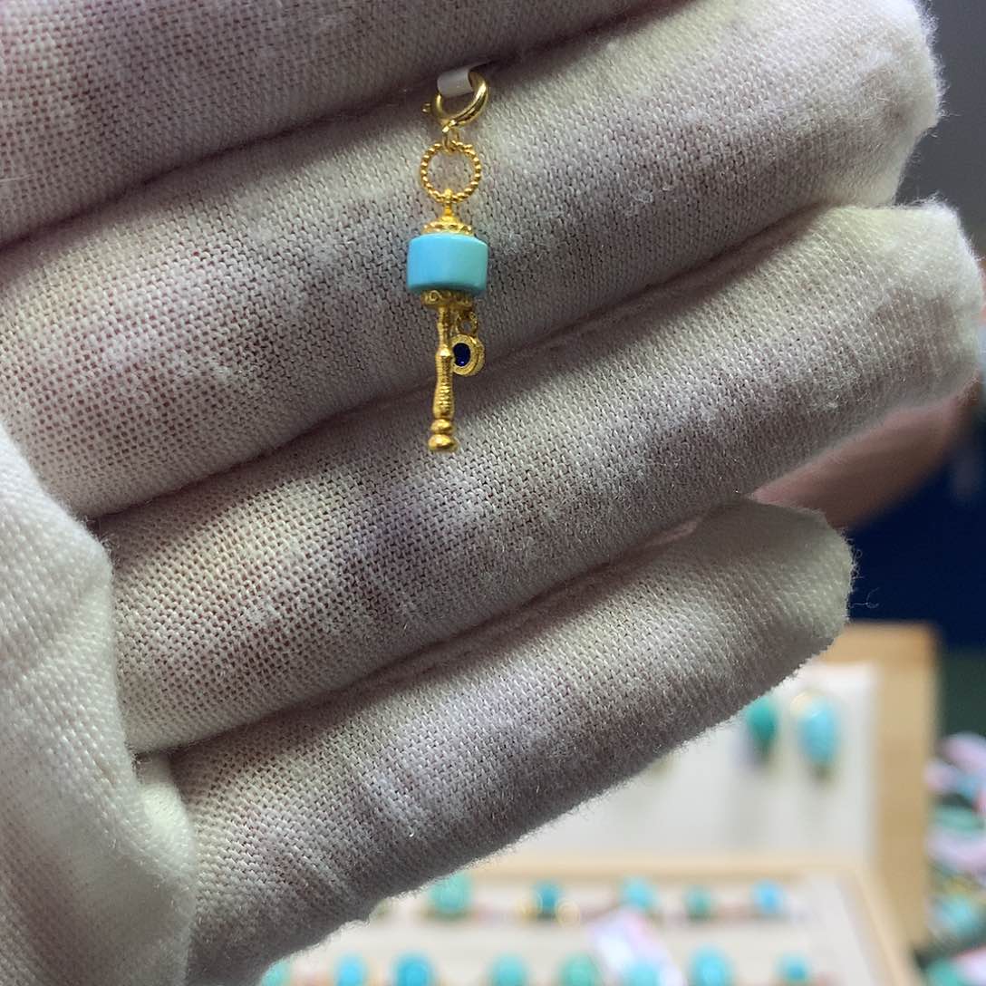 绿松石滴流18K金镶嵌