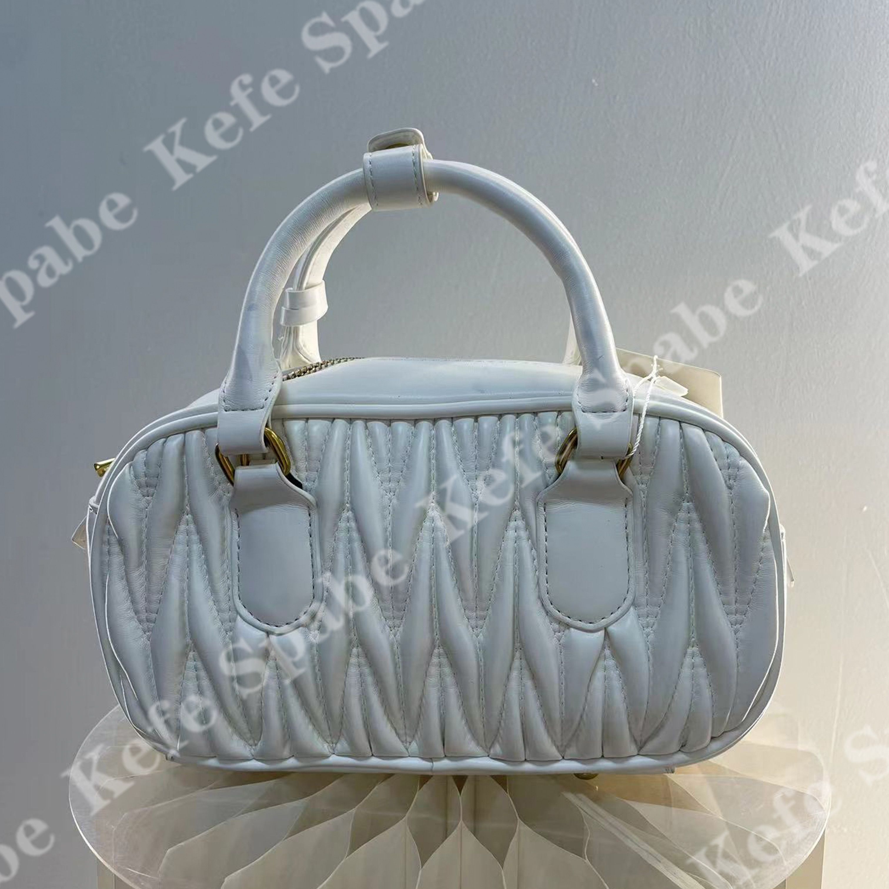 HM049  25新款白色褶皱保龄球手提斜挎包