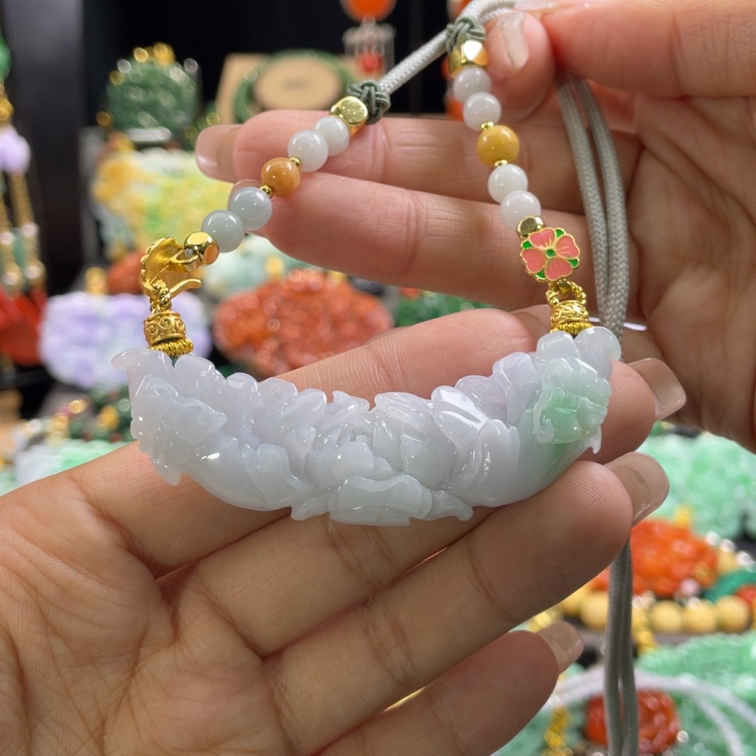 翡翠颈饰未镶嵌代编织