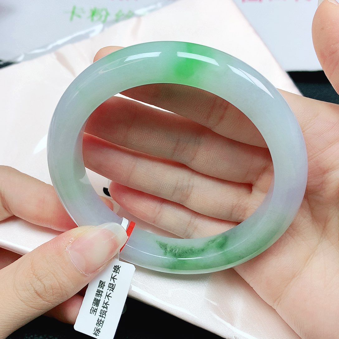 翡翠手镯未镶嵌抖音357，春冰胶彩