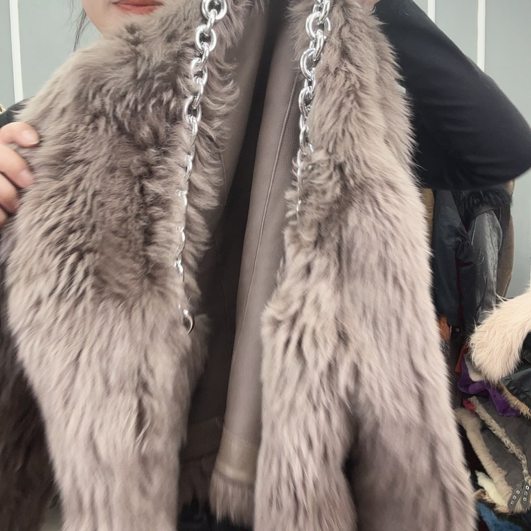 姚小妖家高端皮草