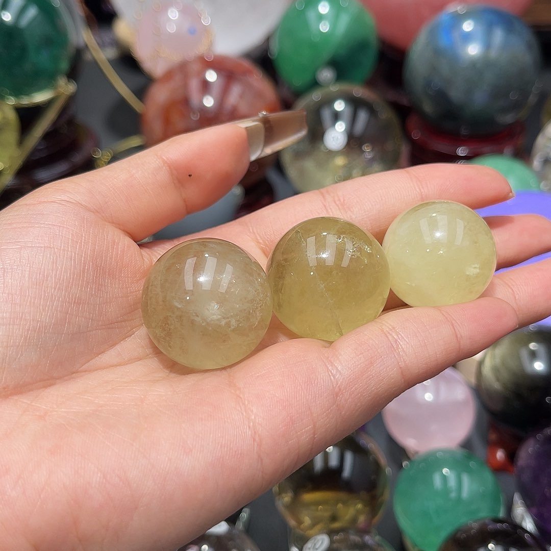 水晶水晶微瑕未镶嵌水晶