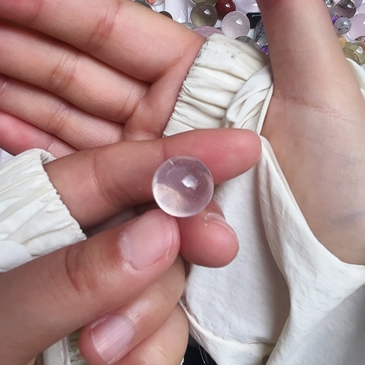 幽***幽未镶嵌颈饰水晶水晶