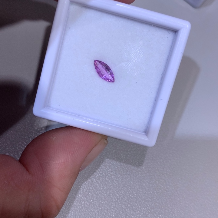 彩色蓝宝石裸石未镶嵌裸石82.5分