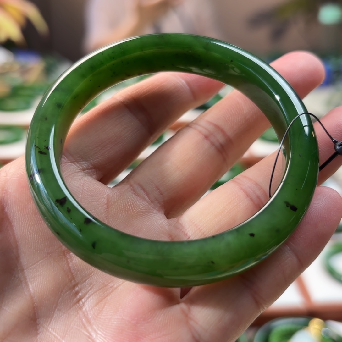 和田玉（碧玉）手镯未镶嵌