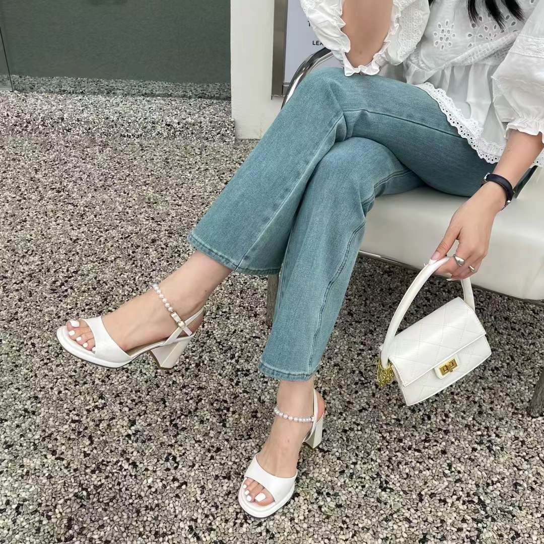 专柜正品883382气质时尚百搭夏季粗跟方头仙女风一字带凉鞋