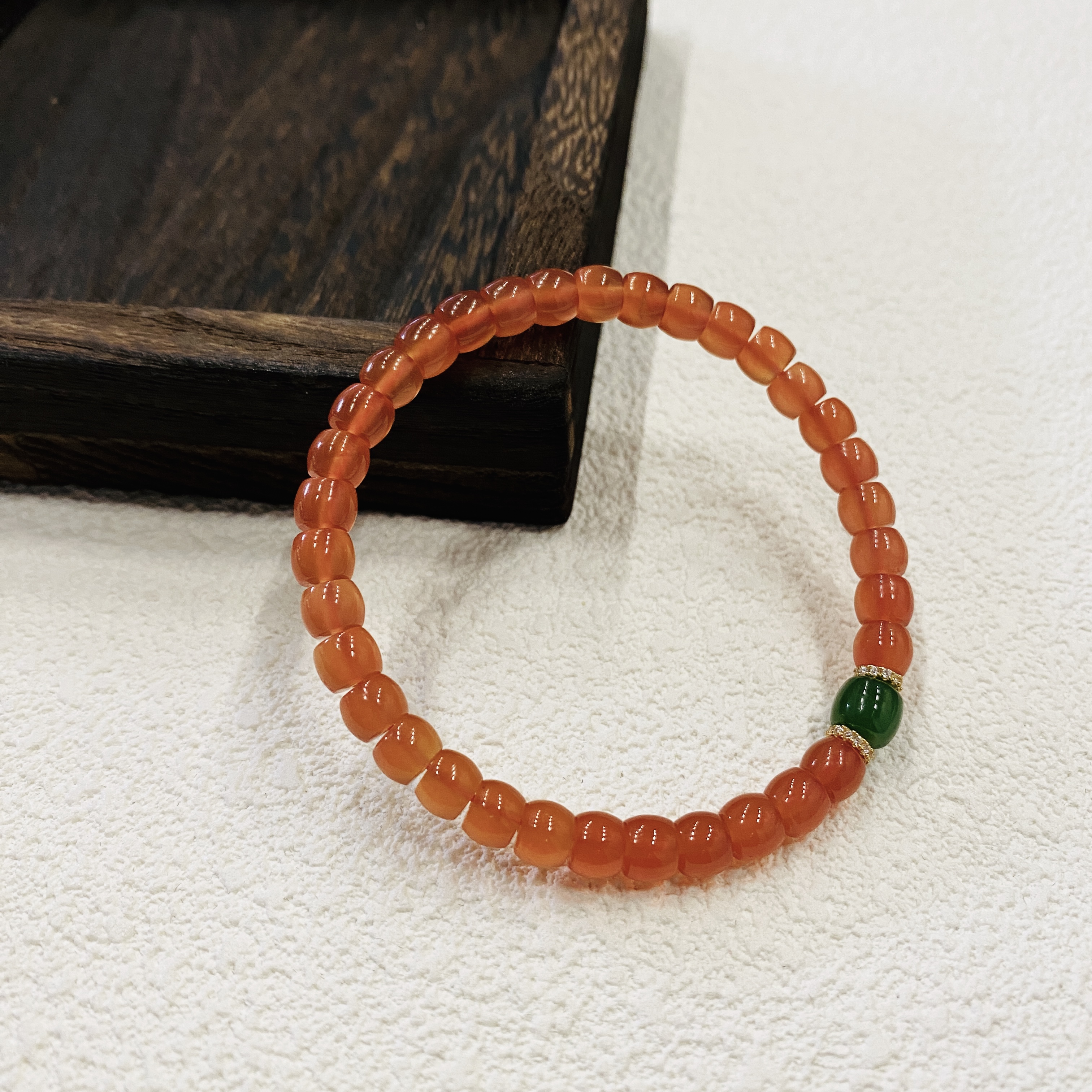 【V姐珠宝】ZH22419 保山南红冰红直切碧玉手串