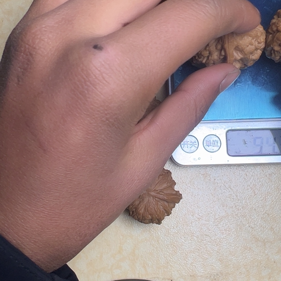 小***哥柏香籽/百香籽吊坠