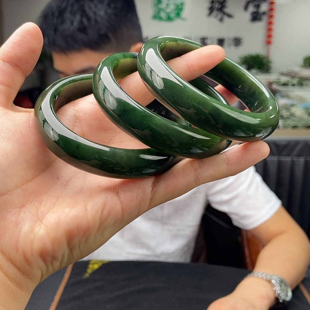 和田玉手镯未镶嵌56-59颜色多样性发拍一发一