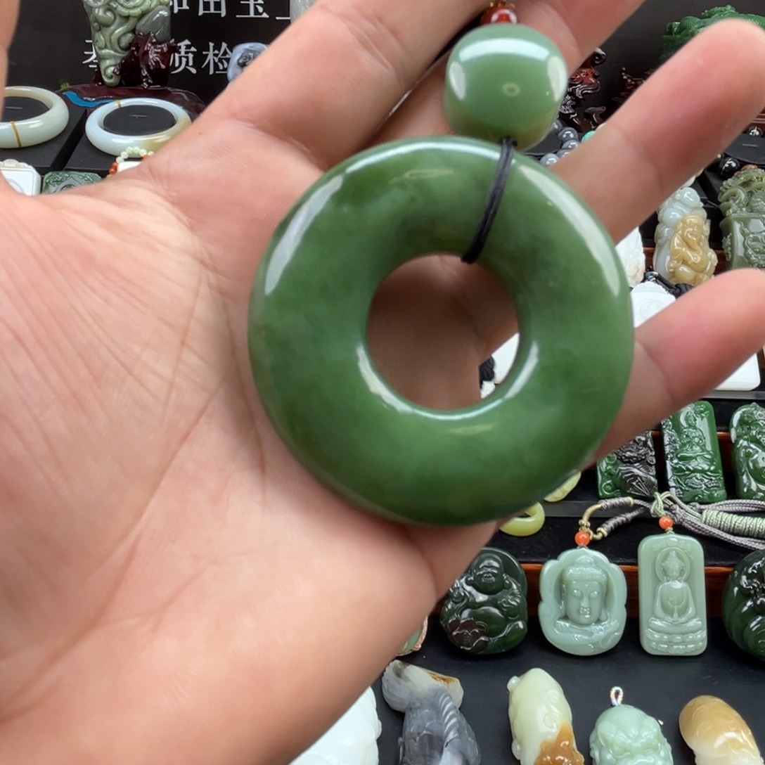 和田玉未镶嵌挂件