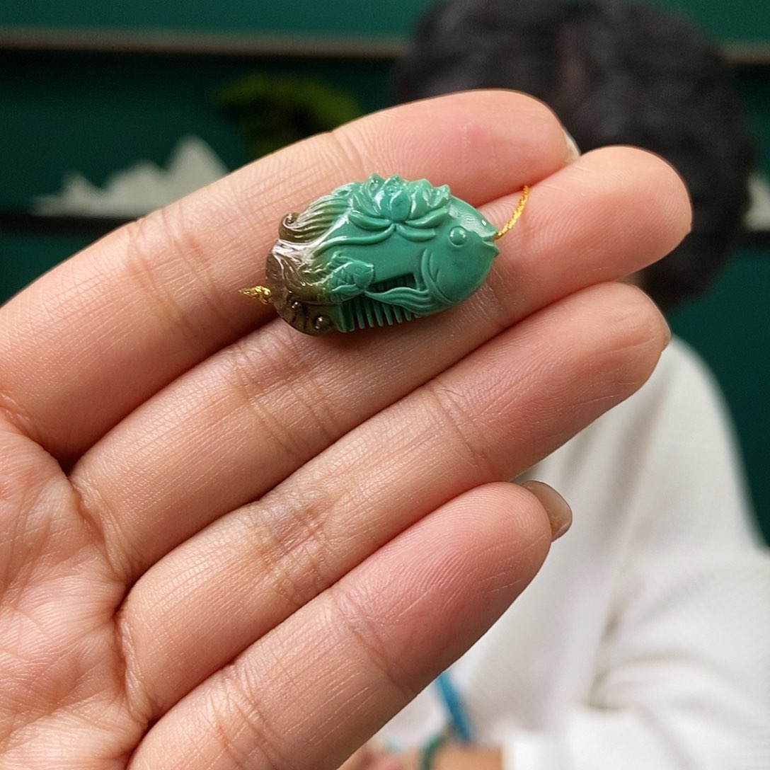 未镶嵌绿松石珠宝奇石