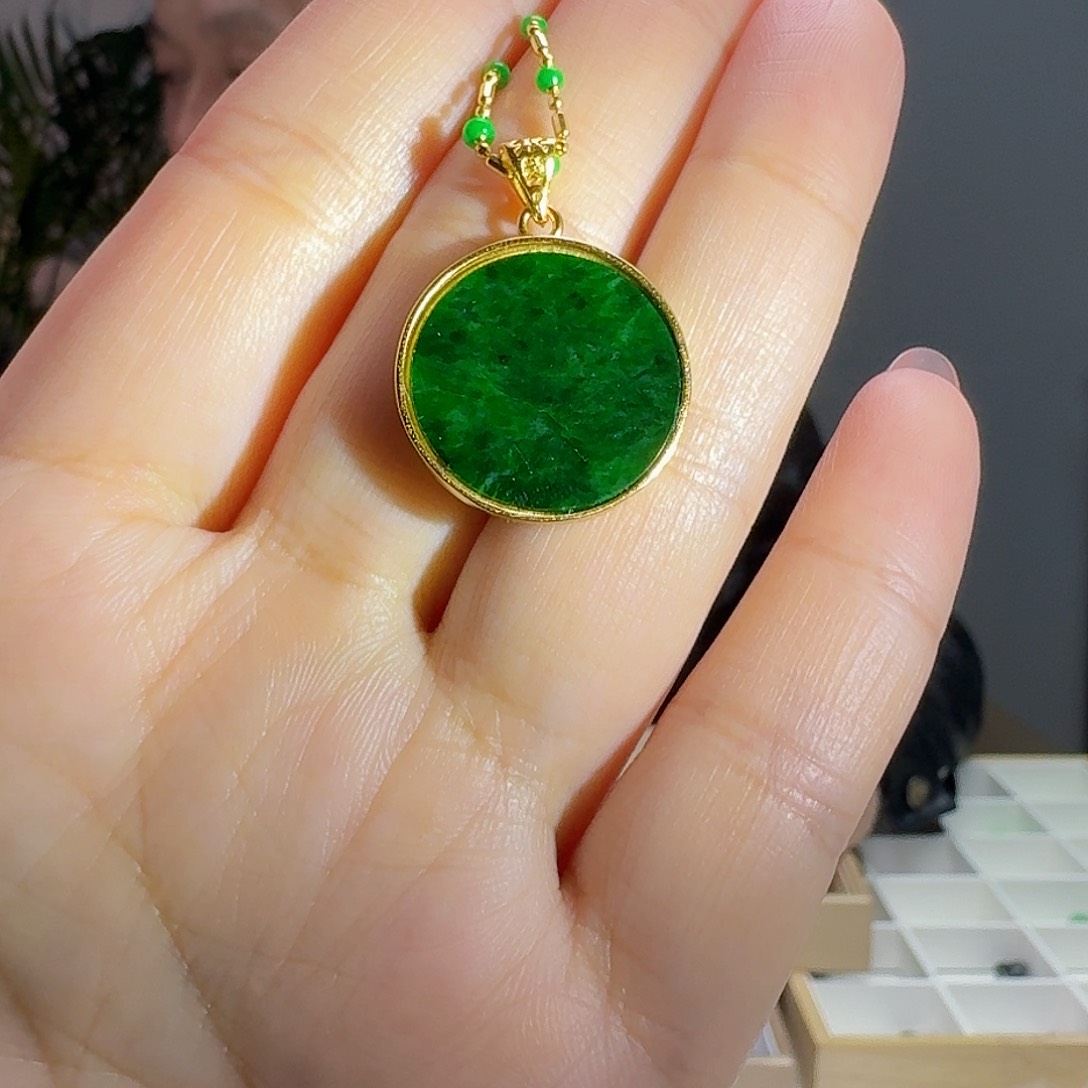 翡翠吊坠(赠链)银S925镶嵌天然