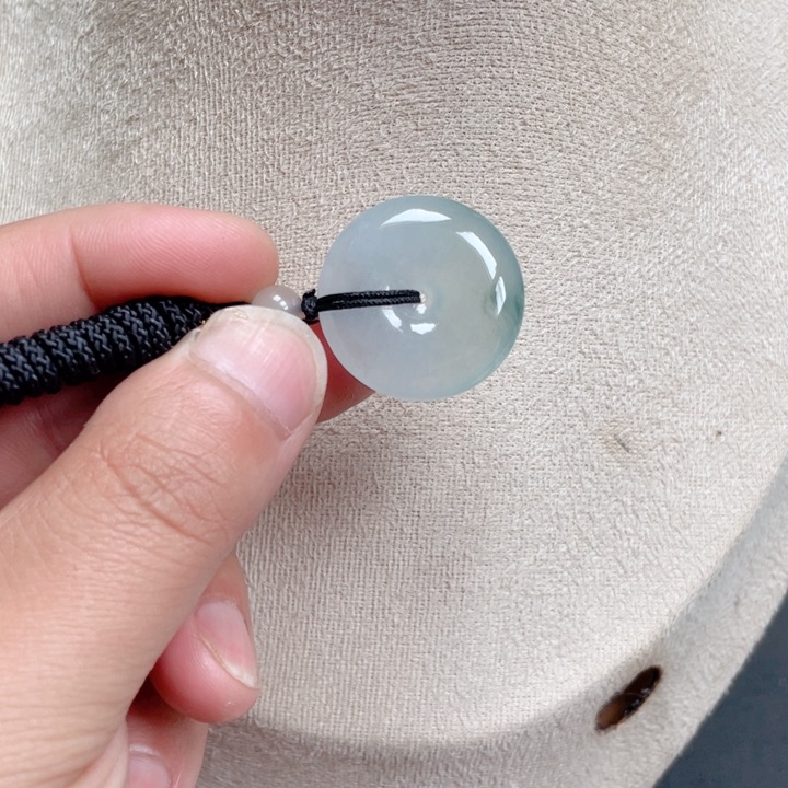 翡翠未镶嵌颈饰22255558888899