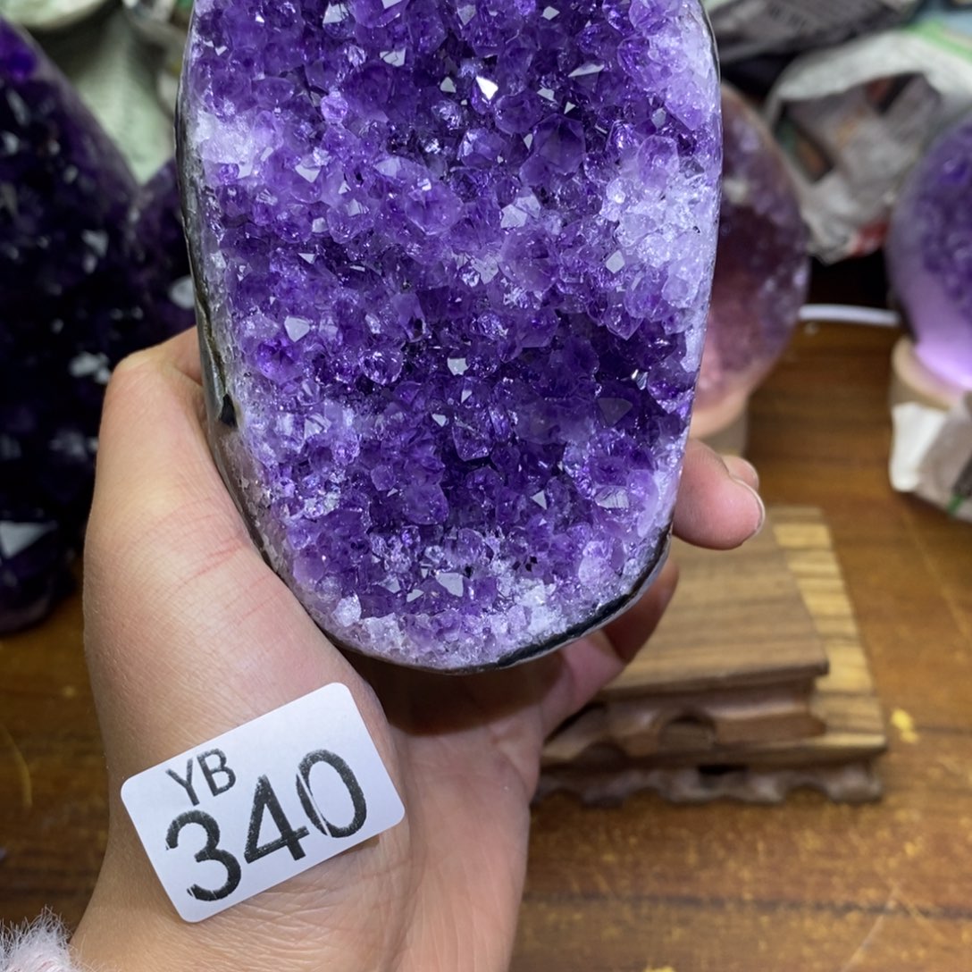 紫晶大型摆件（非配饰）未镶嵌