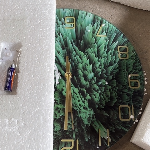 微瑕，不能明火，口径30厘米，绿大理石