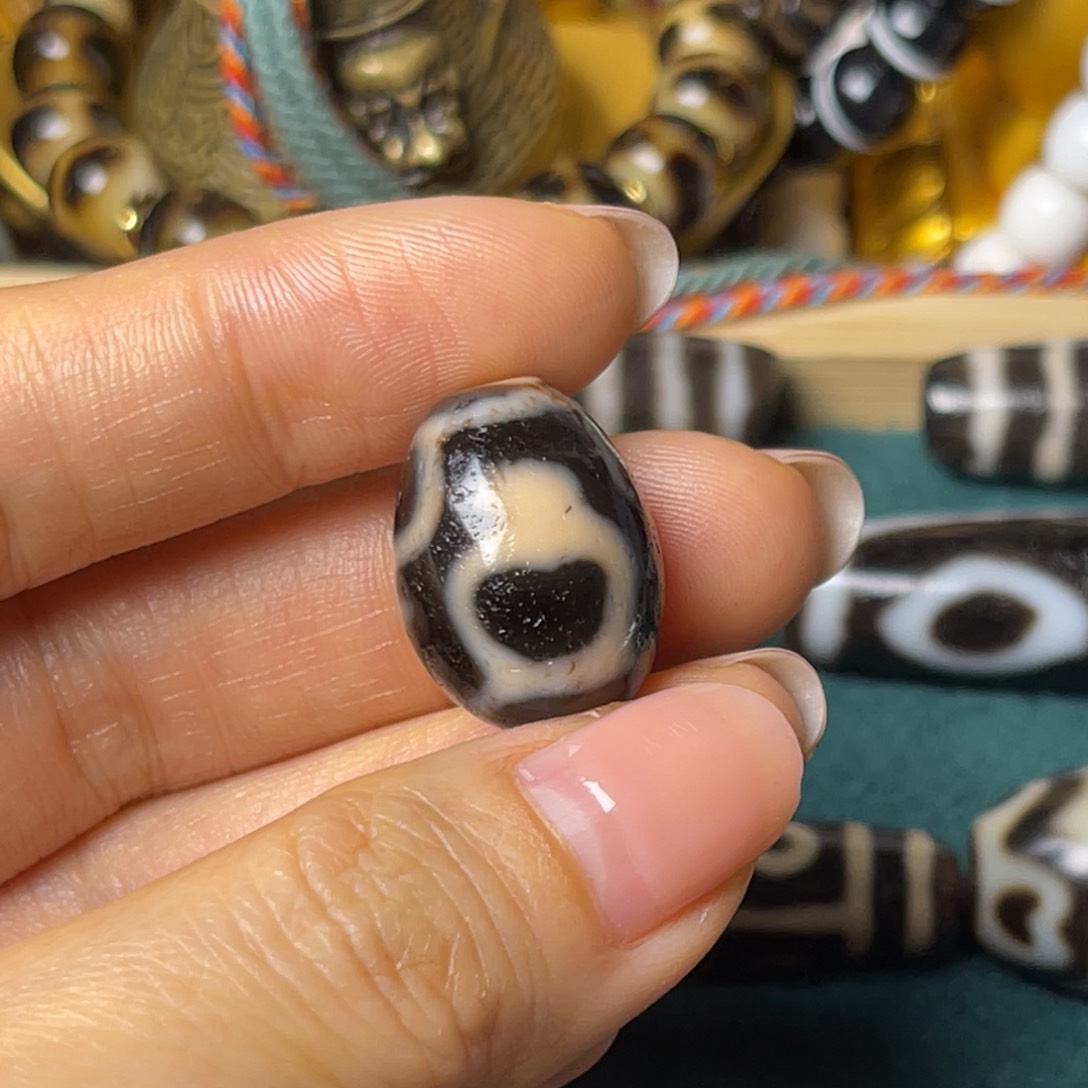 玛瑙/玉髓颈饰未镶嵌大*林