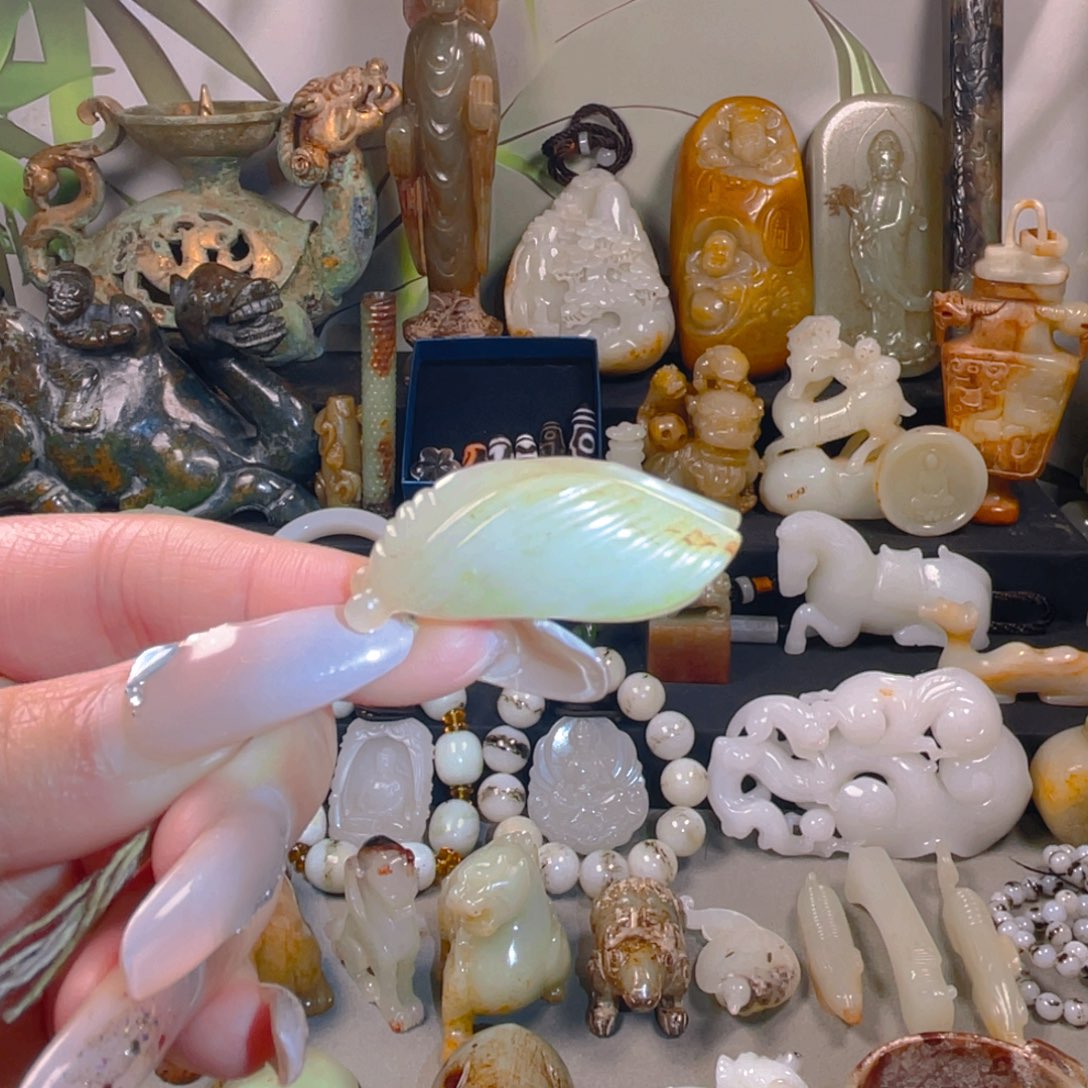 和田玉挂件未镶嵌6