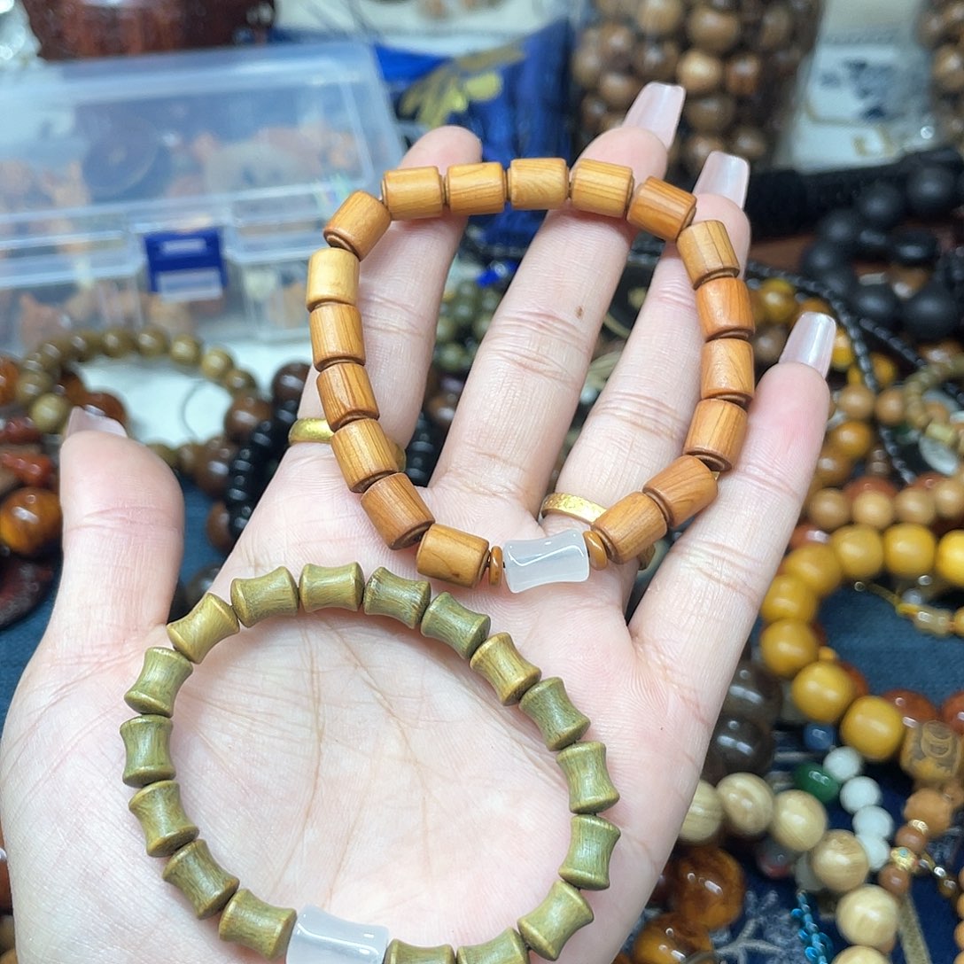 维腊木（绿檀）无事牌