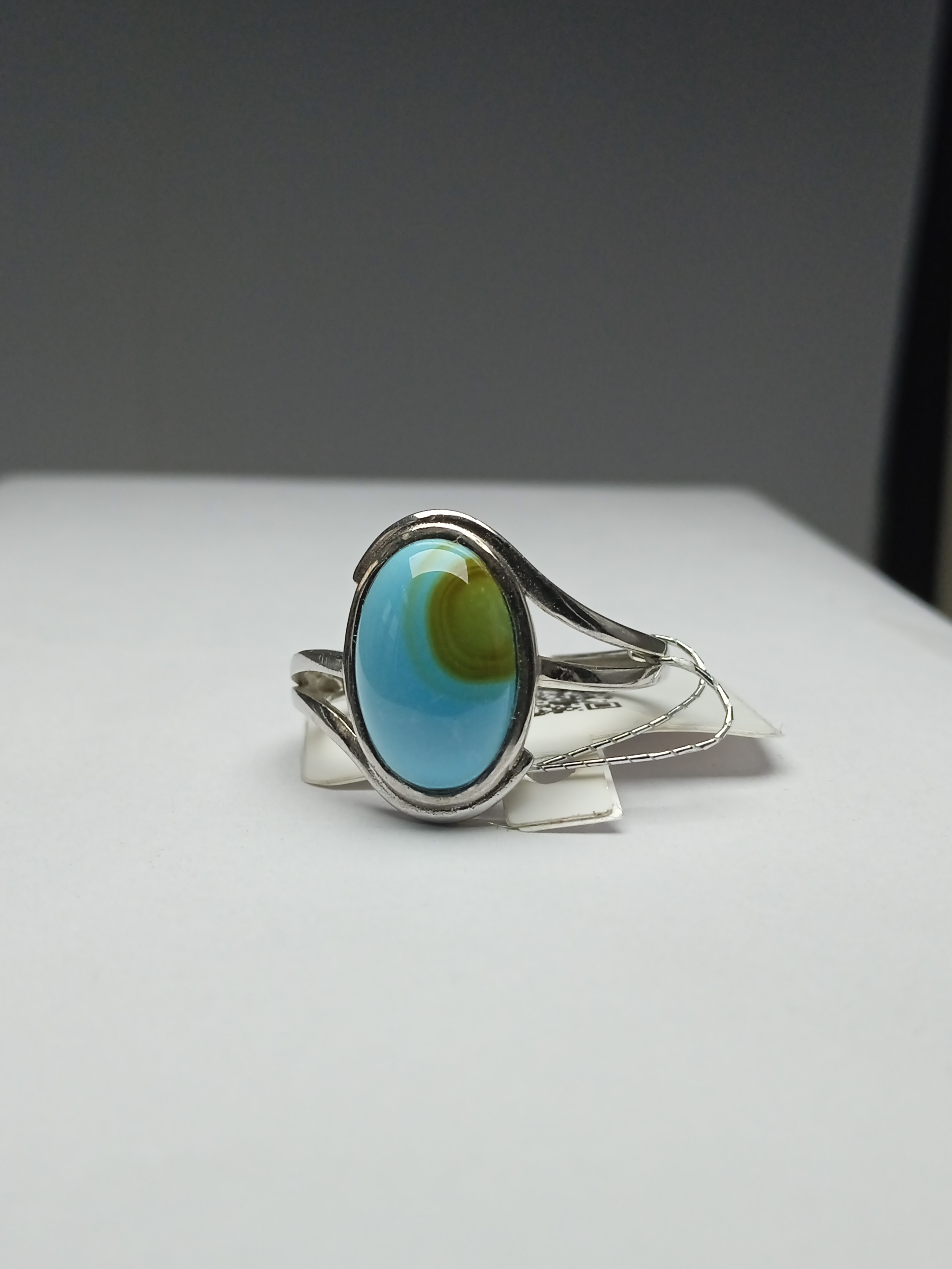 原矿绿松石配饰：11.6*7.5*5.2mm  2.9克