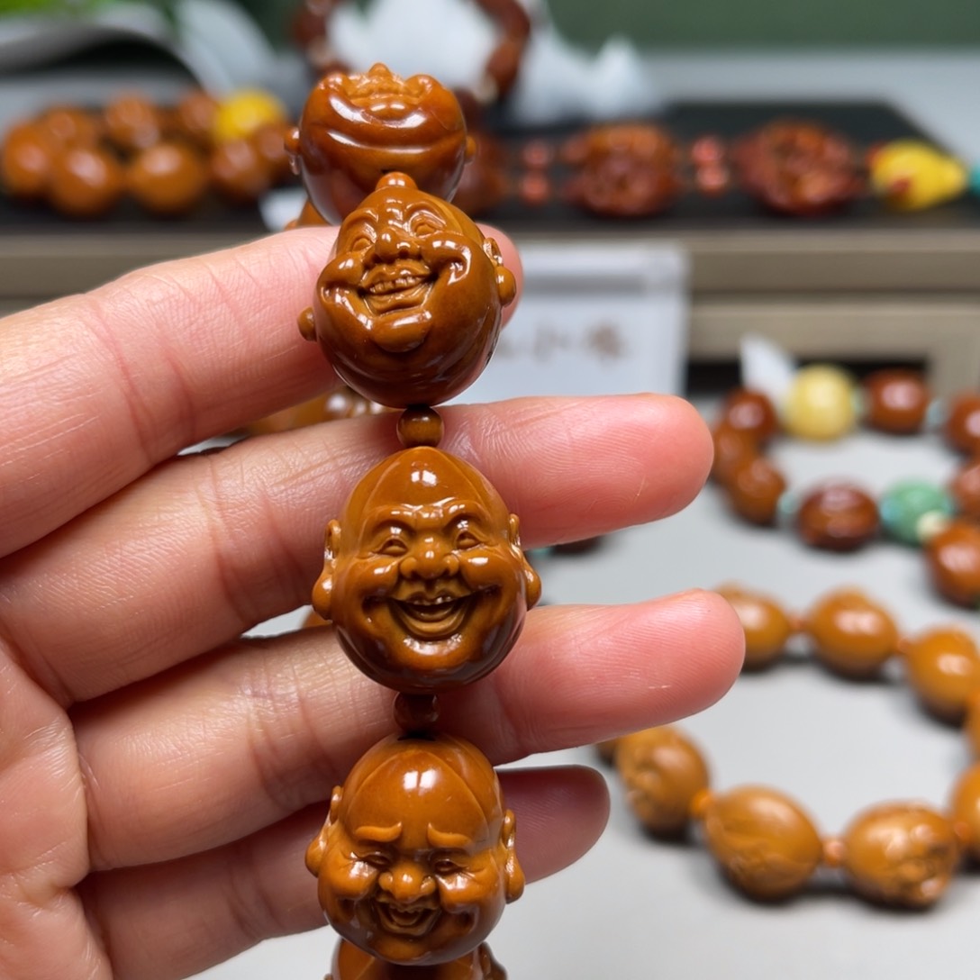 吊坠橄榄核订笑口常开定金，没有现货