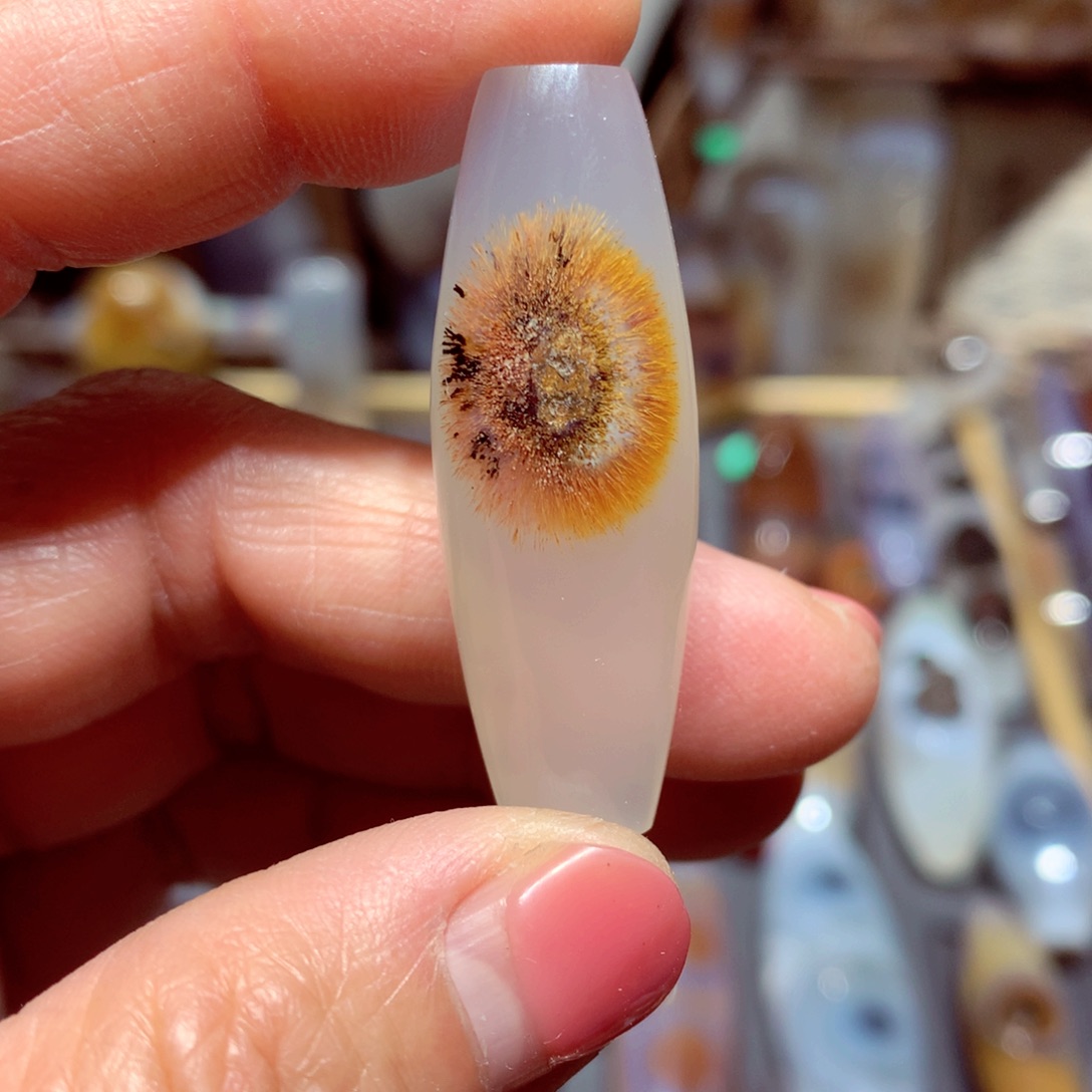 玛瑙/玉髓颈饰未镶嵌