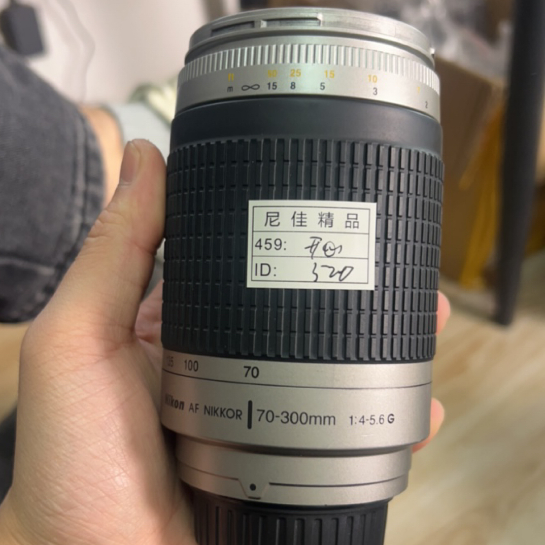 9新 Nikon/尼康 Canon/佳能 - 卡口 二手单反相机/镜头（无配件）