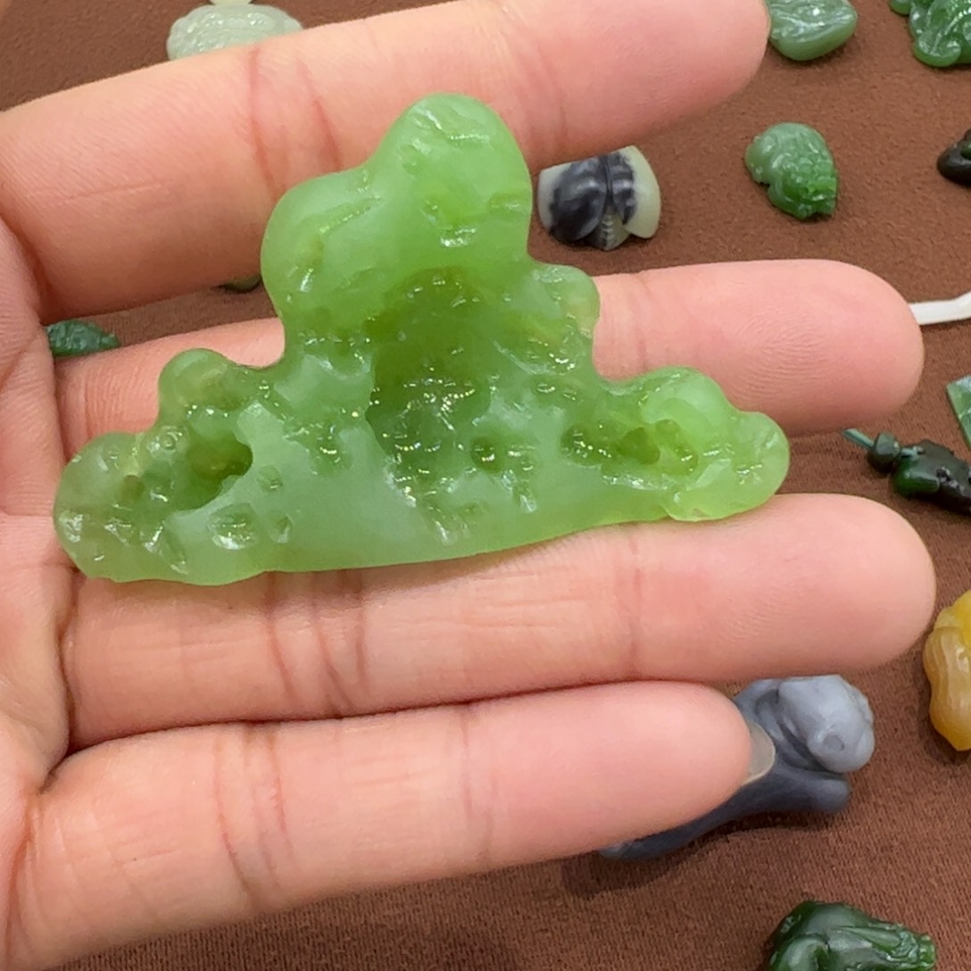和田玉未镶嵌挂件