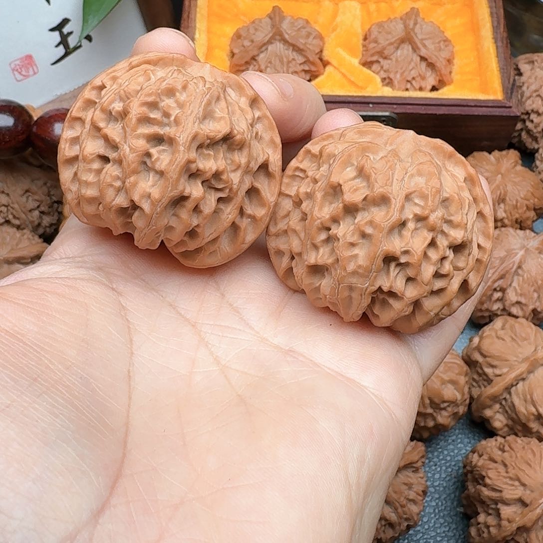 文玩核桃把件42苹果有磕碰