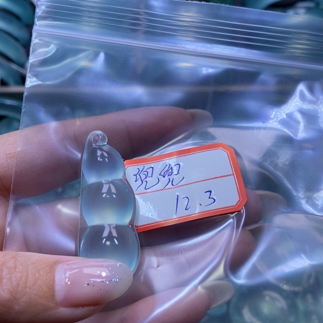 兜***鲸蛇纹石玉未镶嵌手镯