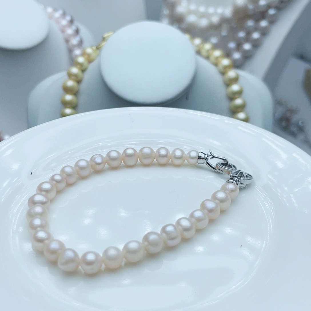 淡水珍珠颈饰钛钢