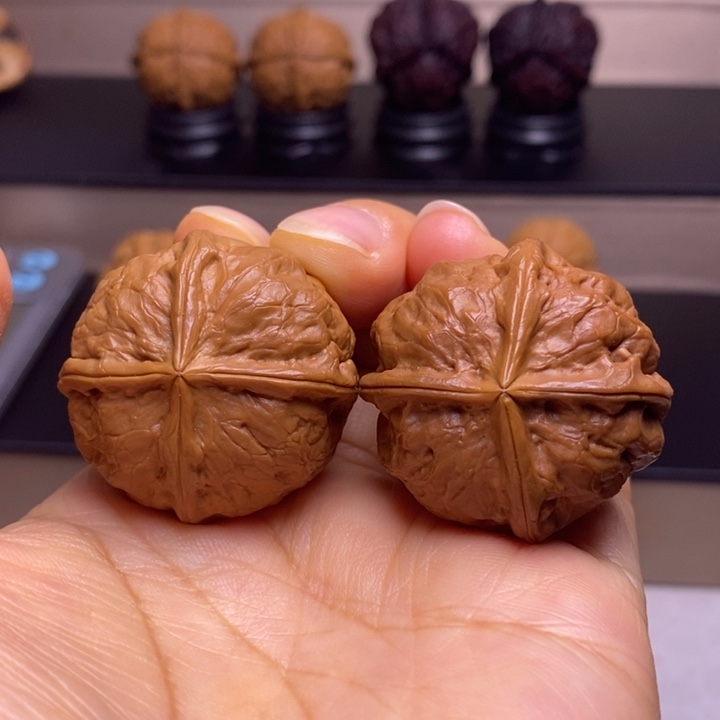 文玩核桃把件四楞54