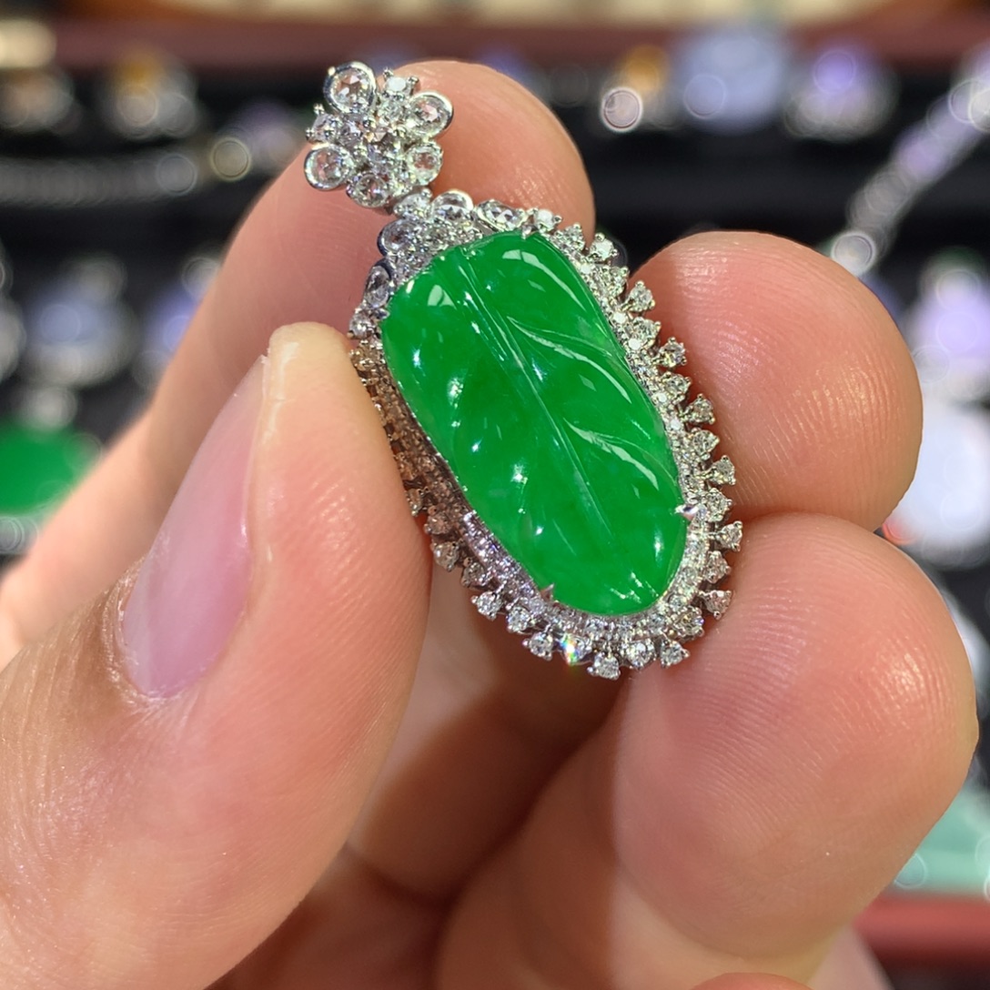 翡翠18K金镶嵌吊坠(不含链)签收后48小时鉴赏期