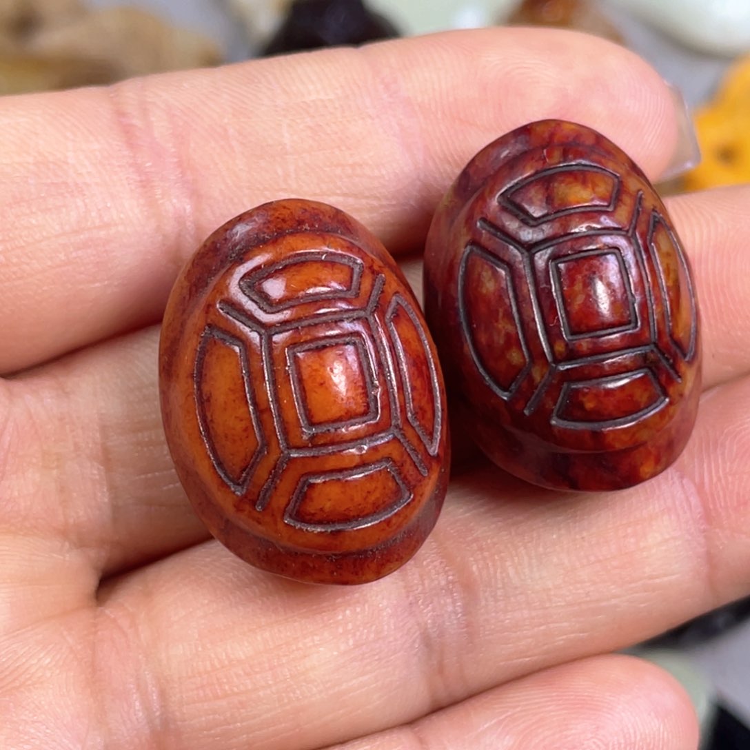 和田玉颈饰未镶嵌云***哥