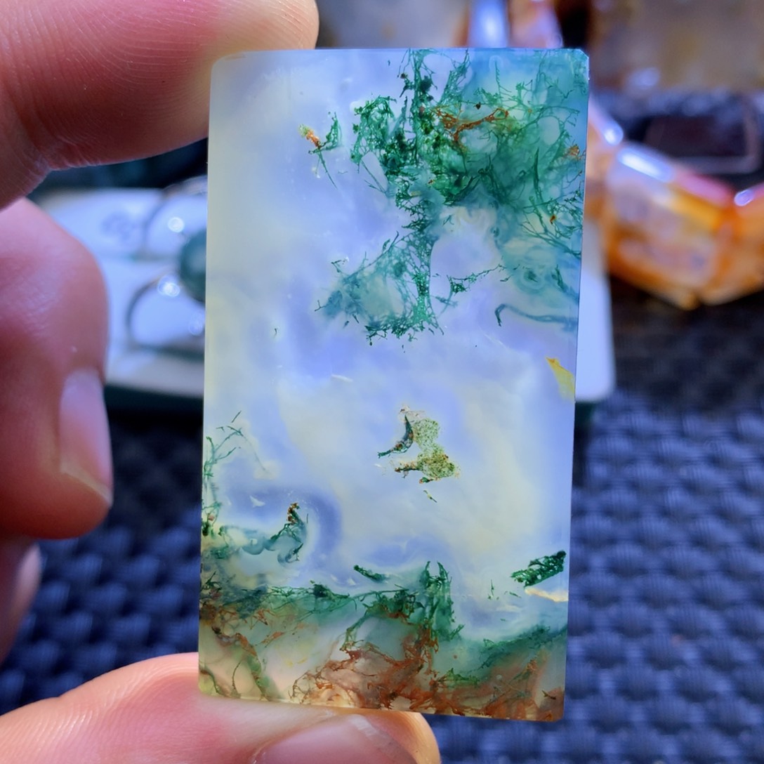 未镶嵌颈饰玛瑙/玉髓稻**成