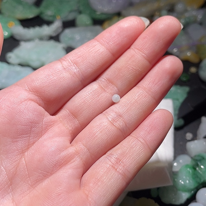 颈饰未镶嵌翡翠梦*