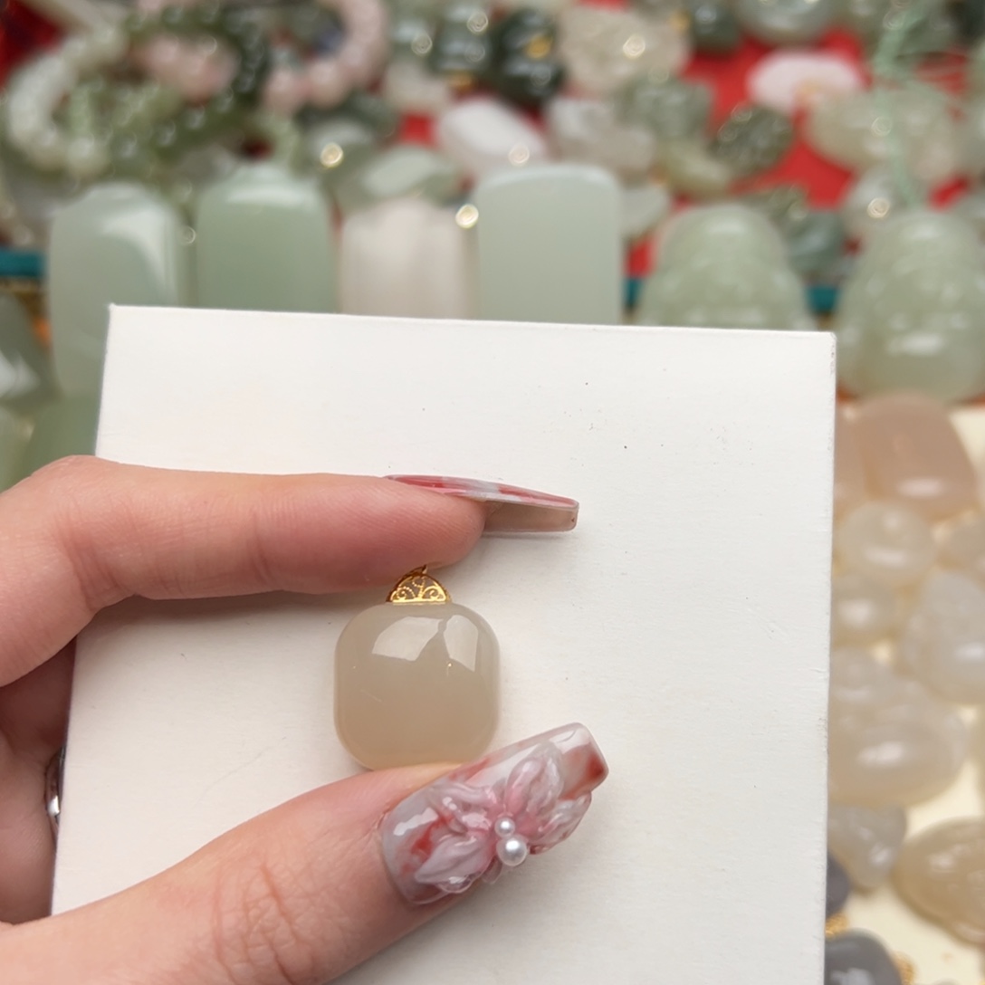 和田玉耳坠未镶嵌朵*