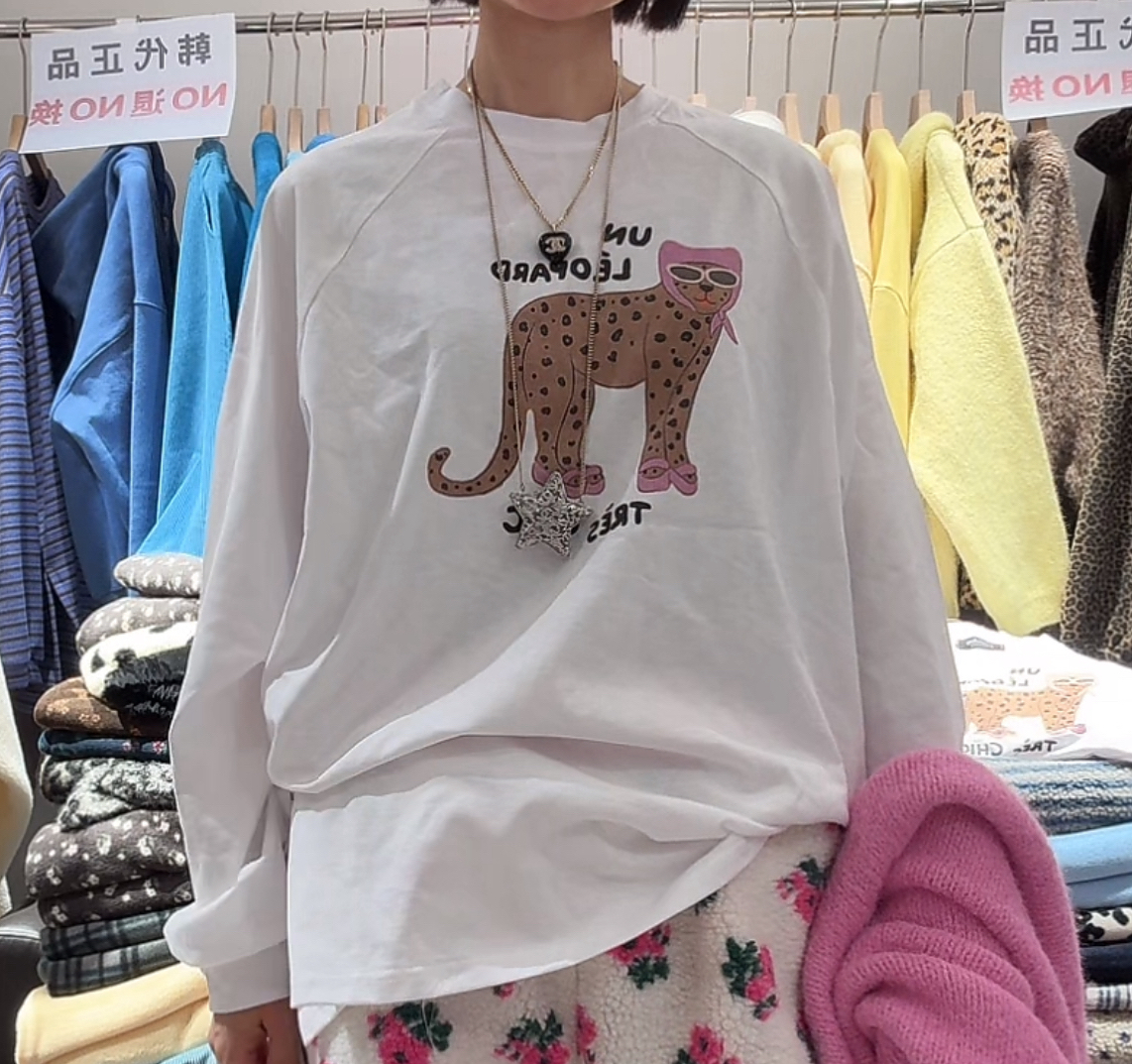 舜 韩代正品斑点狗豹纹圆领长袖宽松T恤