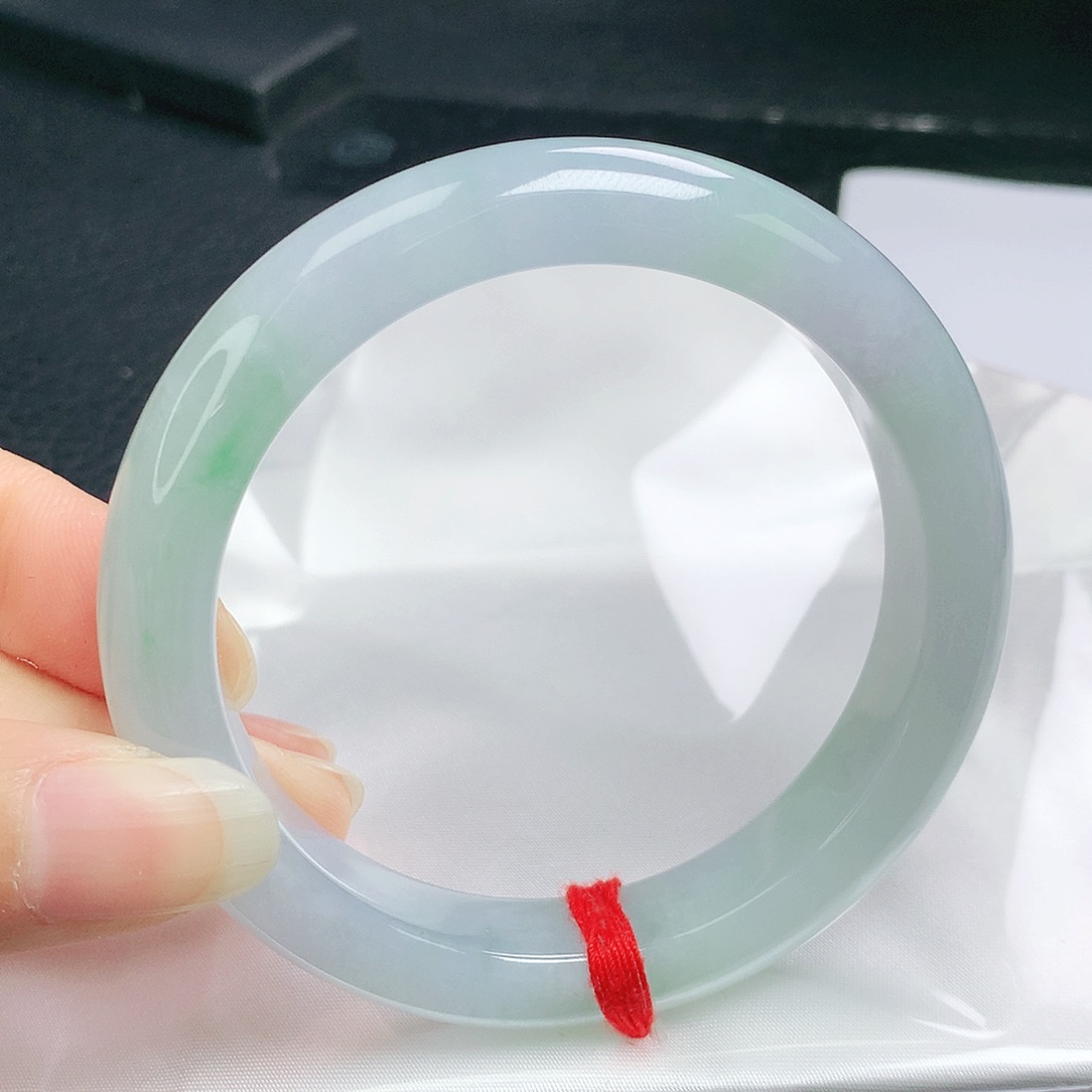 翡翠手镯未镶嵌正