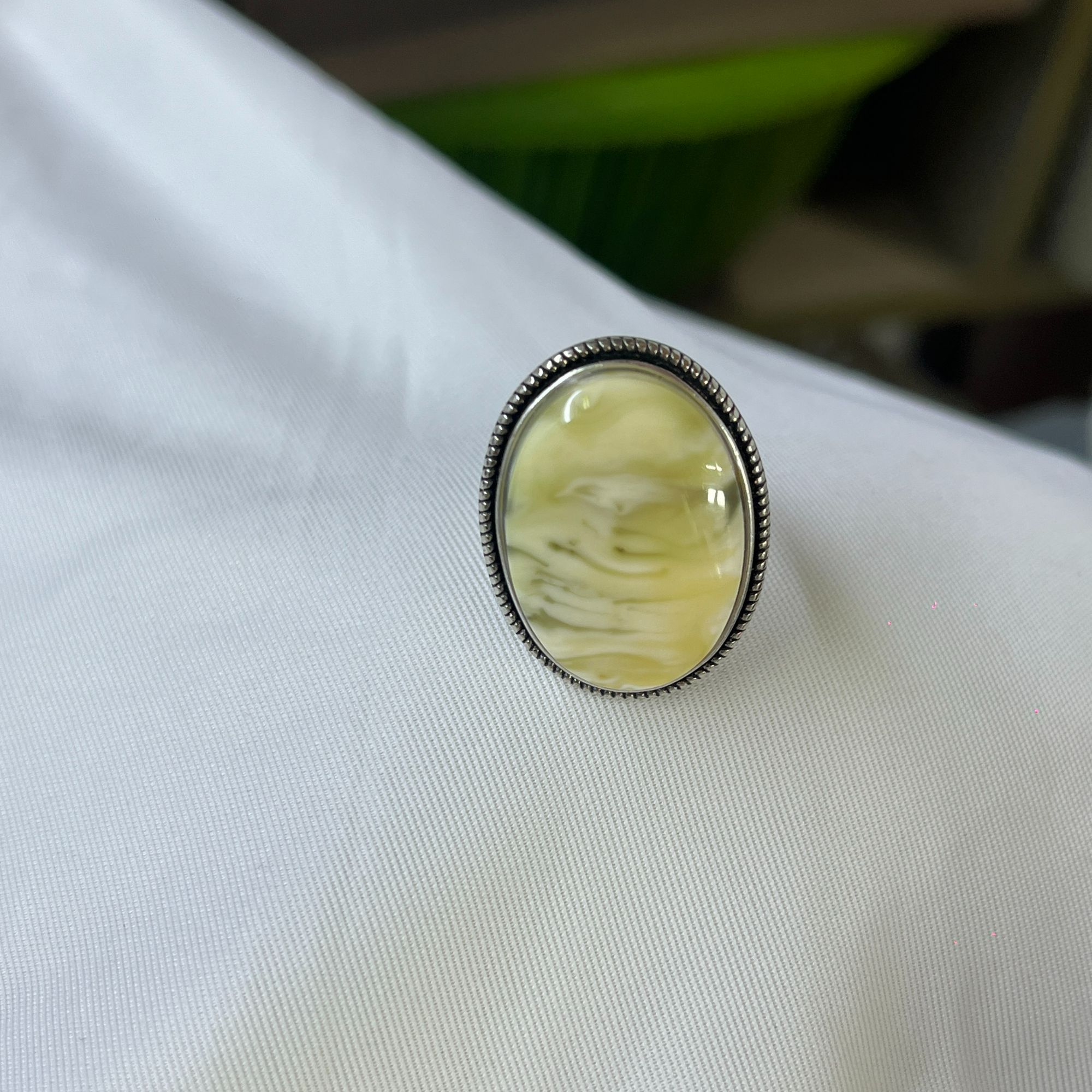 天然蜜蜡瓷白花复古款戒指s925银镶嵌饰品